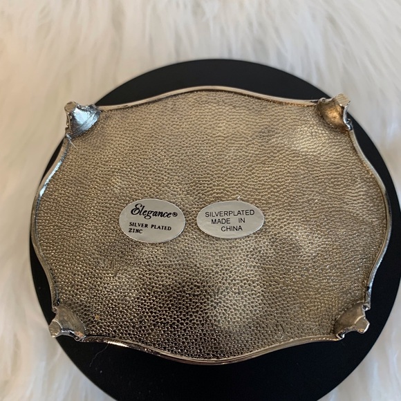 Vintage Elegant Silver and Black Decorative Box - Picture 5 of 6